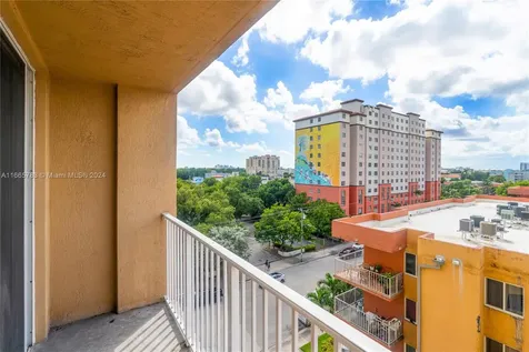 218 NW 12th Avenue Miami FL 33128