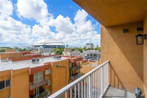 218 NW 12th Avenue Miami FL 33128
