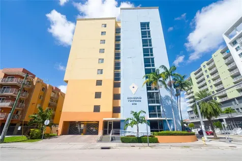 218 NW 12th Avenue Miami FL 33128