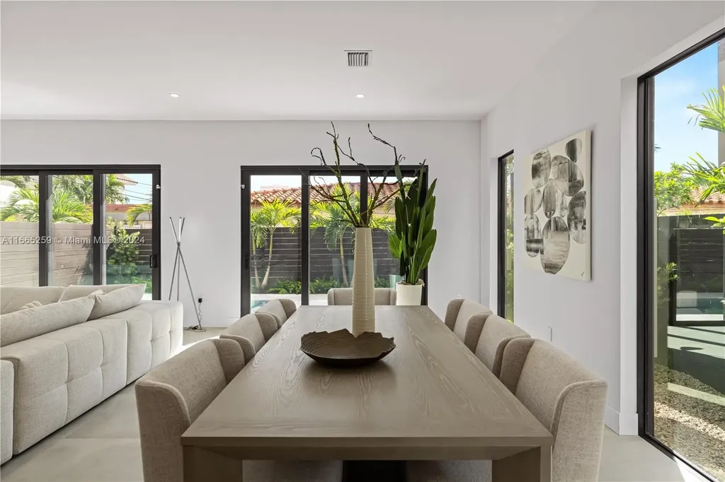 1812 Middle River Drive Fort Lauderdale FL 33305