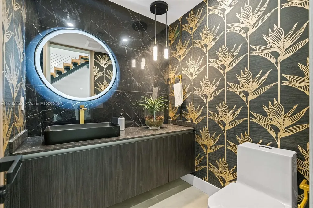 1812 Middle River Drive Fort Lauderdale FL 33305