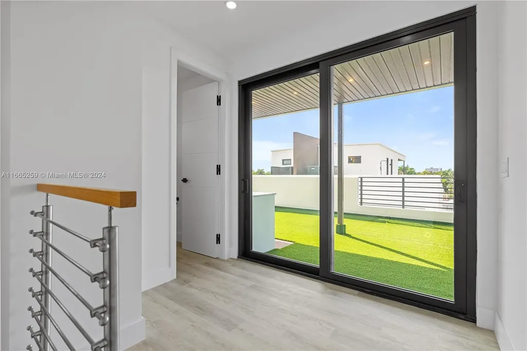 1812 Middle River Drive Fort Lauderdale FL 33305