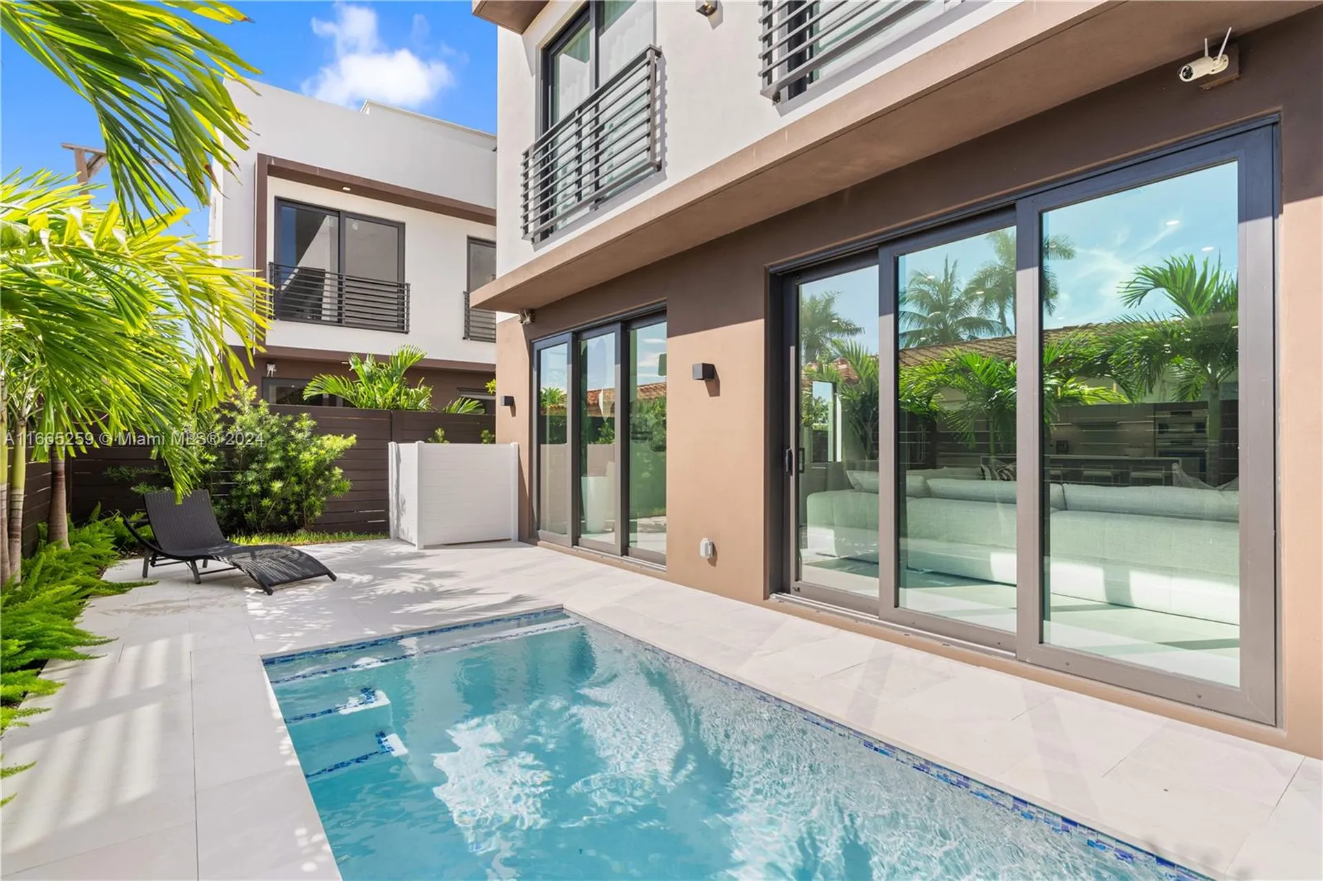 1812 Middle River Drive Fort Lauderdale FL 33305