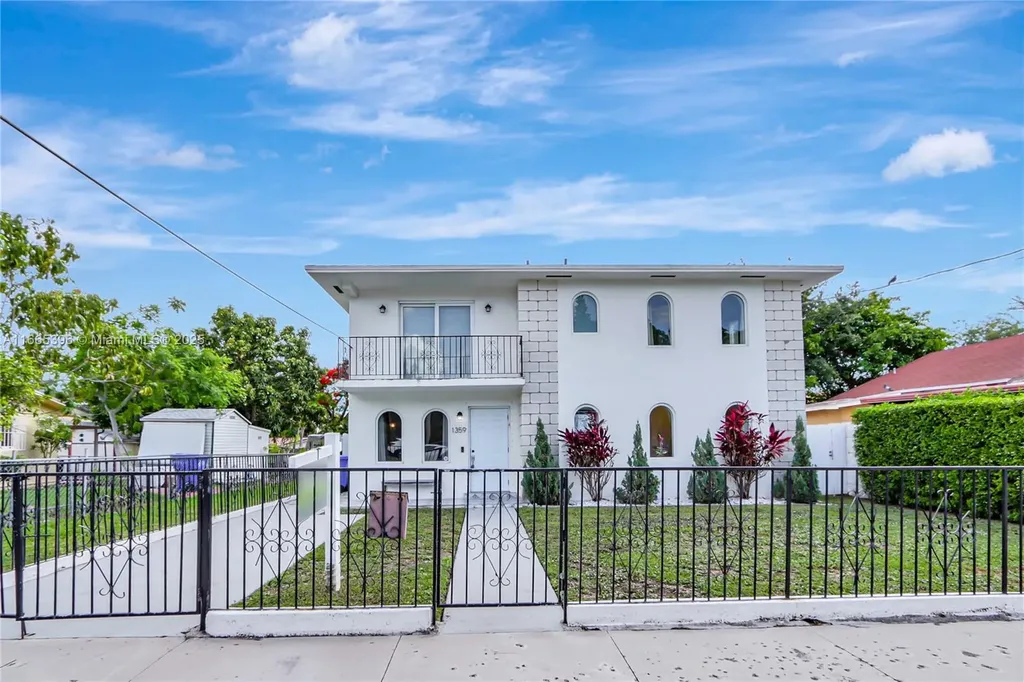 1359 SW 11th Street Miami FL 33135