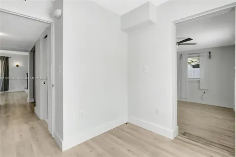 1359 SW 11th Street Miami FL 33135