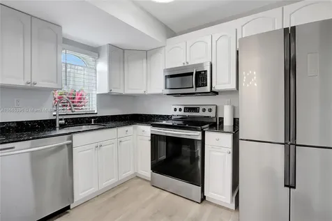 1359 SW 11th Street Miami FL 33135