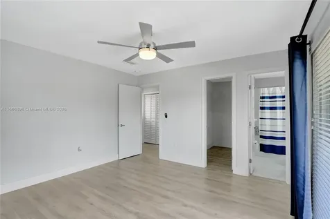 1359 SW 11th Street Miami FL 33135