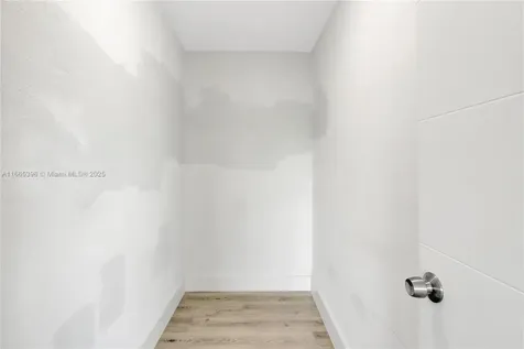 1359 SW 11th Street Miami FL 33135