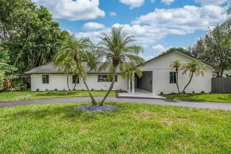 7624 SW 178th Terrace Palmetto Bay FL 33157