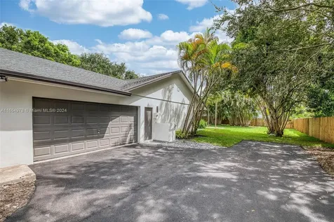 7624 SW 178th Terrace Palmetto Bay FL 33157