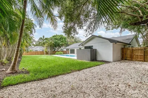 7624 SW 178th Terrace Palmetto Bay FL 33157