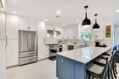 9481 Bay Drive Surfside FL 33154