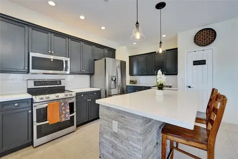 1520 SW 171st Terrace Pembroke Pines FL 33027