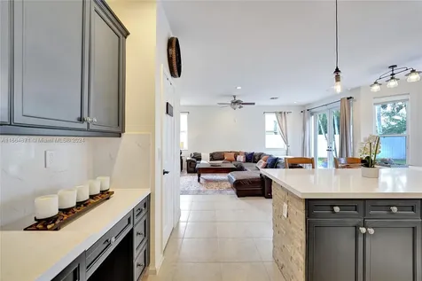 1520 SW 171st Terrace Pembroke Pines FL 33027
