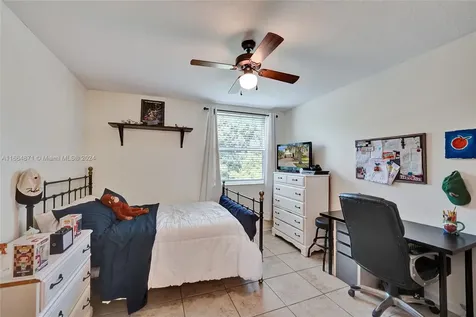 1520 SW 171st Terrace Pembroke Pines FL 33027