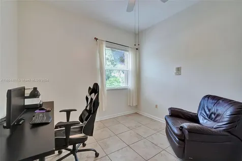 1520 SW 171st Terrace Pembroke Pines FL 33027