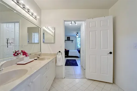 1520 SW 171st Terrace Pembroke Pines FL 33027