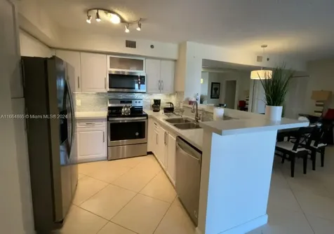 19601 E Country Club Drive Aventura FL 33180