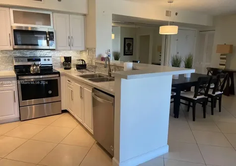 19601 E Country Club Drive Aventura FL 33180