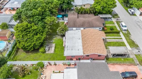 526 E 54th Street Hialeah FL 33013