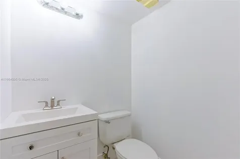 15545 N Miami Lakeway N Miami Lakes FL 33014