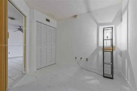 15545 N Miami Lakeway N Miami Lakes FL 33014