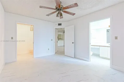 15545 N Miami Lakeway N Miami Lakes FL 33014