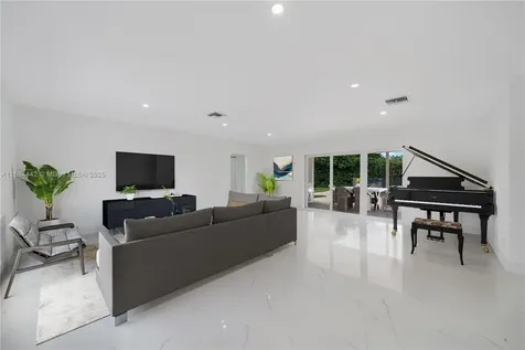 7890 Coral Reef Drive Palmetto Bay FL 33157