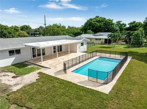 7890 Coral Reef Drive Palmetto Bay FL 33157