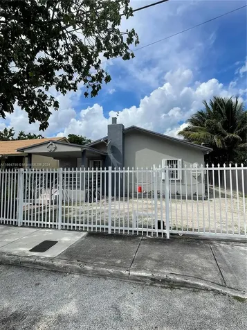 1143 NW 27th Street Miami FL 33127