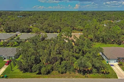 17124 Carleen Avenue Port Charlotte FL 33948