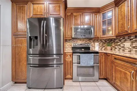 1211 NW 96th Terrace Pembroke Pines FL 33024
