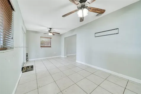 1211 NW 96th Terrace Pembroke Pines FL 33024