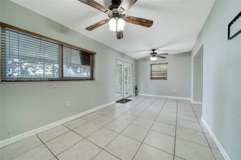 1211 NW 96th Terrace Pembroke Pines FL 33024