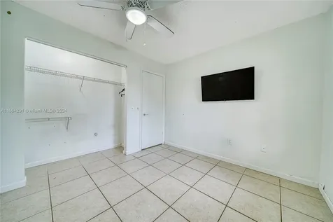 1211 NW 96th Terrace Pembroke Pines FL 33024