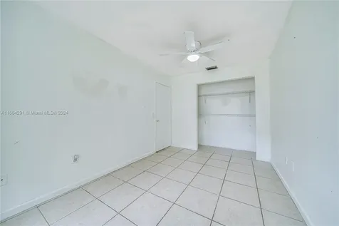 1211 NW 96th Terrace Pembroke Pines FL 33024