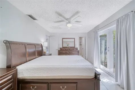 1211 NW 96th Terrace Pembroke Pines FL 33024