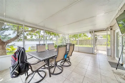 1211 NW 96th Terrace Pembroke Pines FL 33024