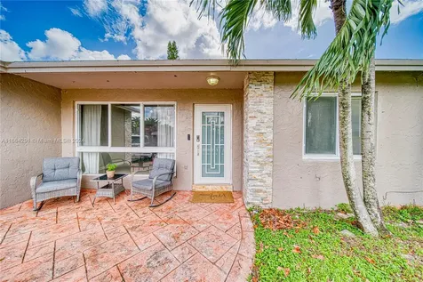 1211 NW 96th Terrace Pembroke Pines FL 33024