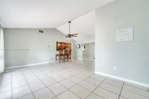 1211 NW 96th Terrace Pembroke Pines FL 33024