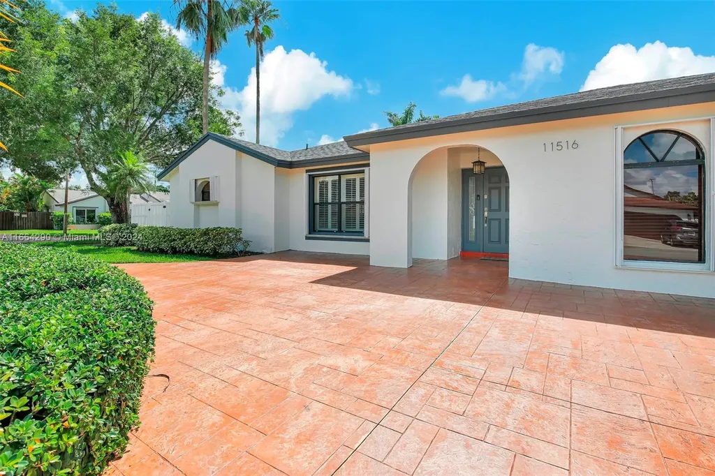 11516 SW 51st Street Cooper City FL 33330