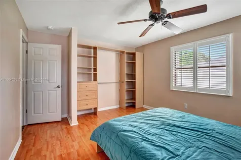 11516 SW 51st Street Cooper City FL 33330