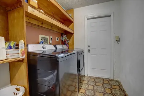 11516 SW 51st Street Cooper City FL 33330
