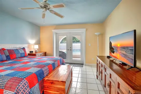 11516 SW 51st Street Cooper City FL 33330