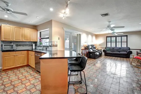 11516 SW 51st Street Cooper City FL 33330