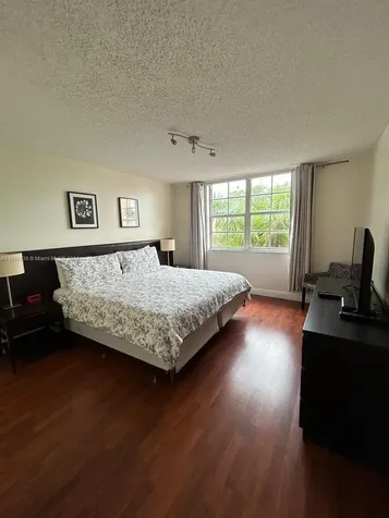 19877 E Country Club Drive Aventura FL 33180