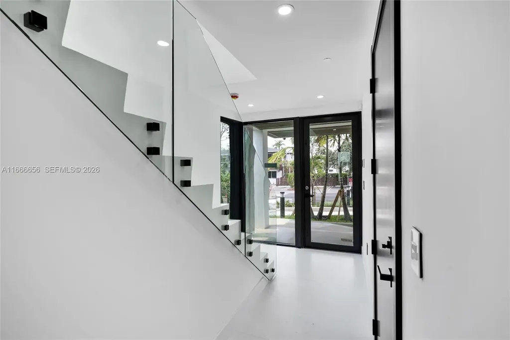 3222 NE 7th Street Pompano Beach FL 33062
