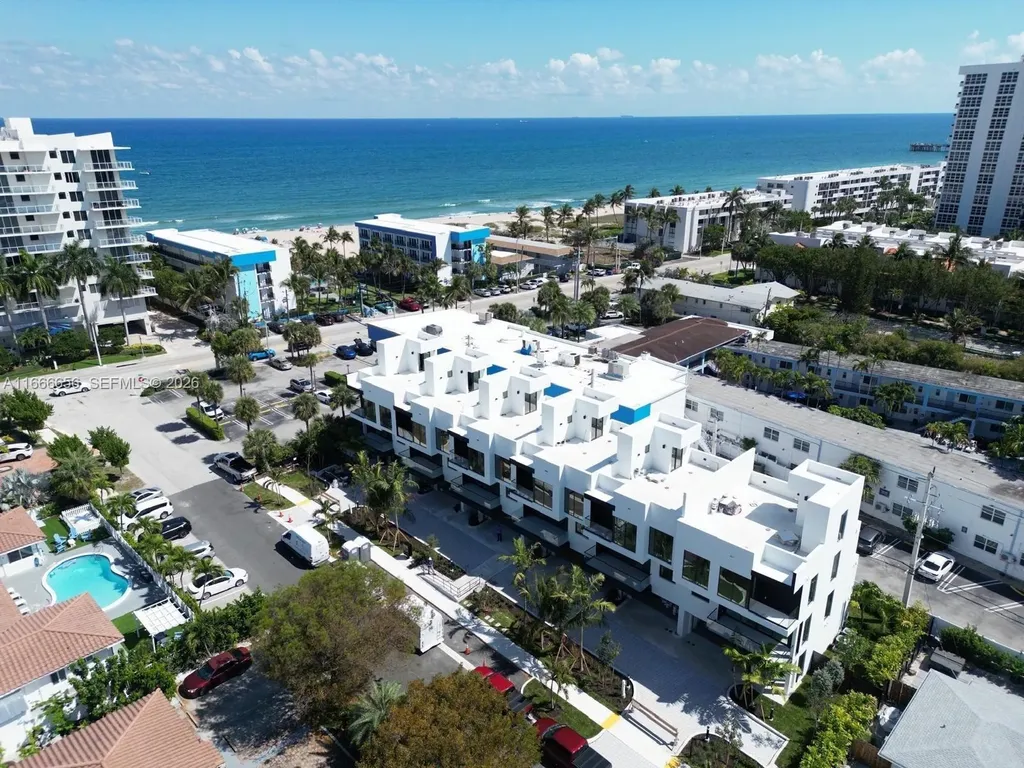 3222 NE 7th Street Pompano Beach FL 33062