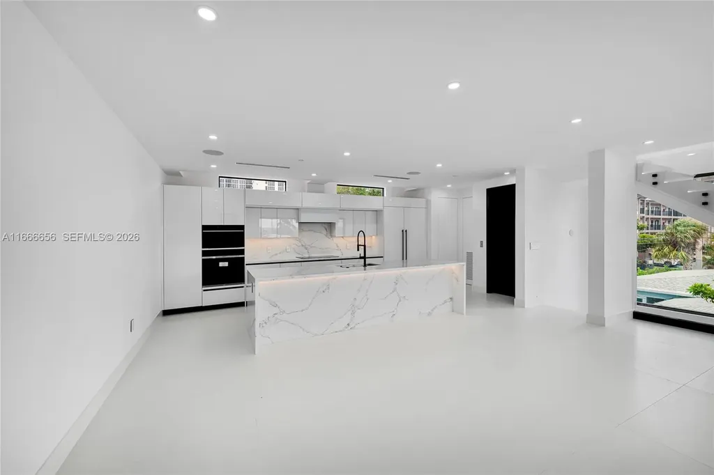3222 NE 7th Street Pompano Beach FL 33062