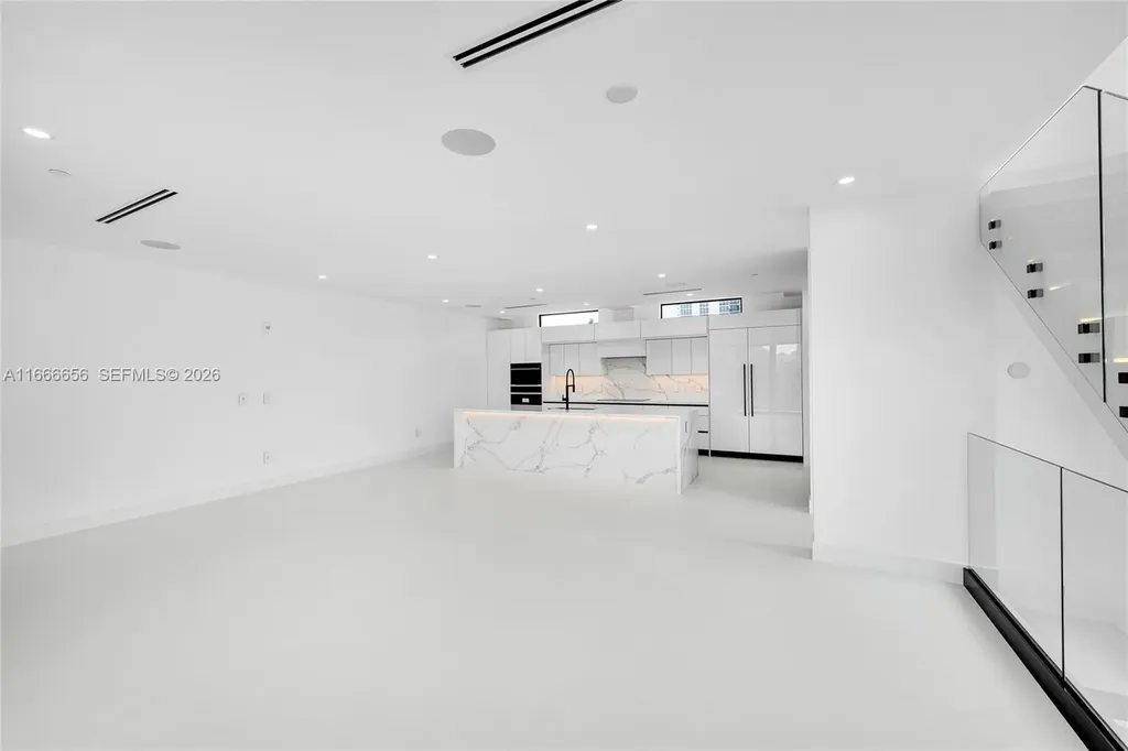 3222 NE 7th Street Pompano Beach FL 33062